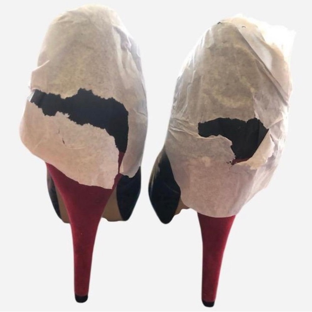 NIB Iron Fist "Wolfbeater" Platform Pumps - Picture 8 of 10
